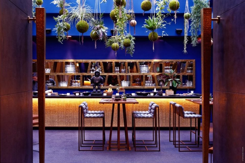 Bar 01