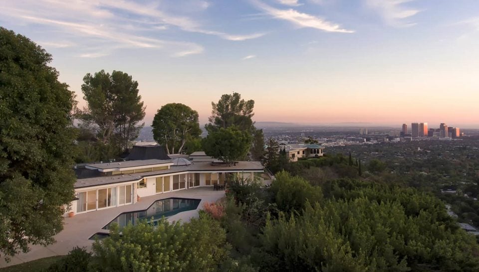 elvis presley home embed