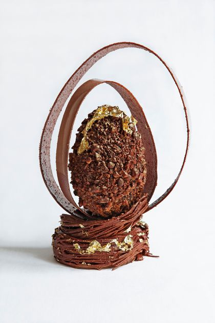 paques oeuf chocolat or angelo musa plaza athenee 5847537