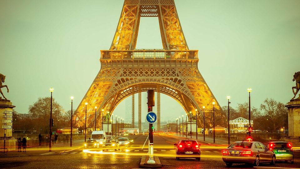 eiffel tower 1156146 960 720
