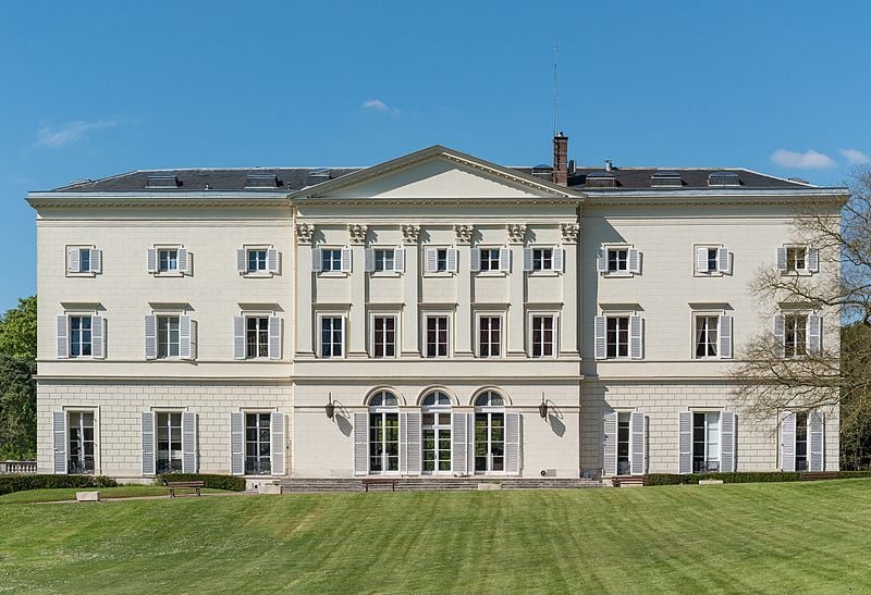 Chateau HEC Paris Jouy en Josas South view 20160501 1 2