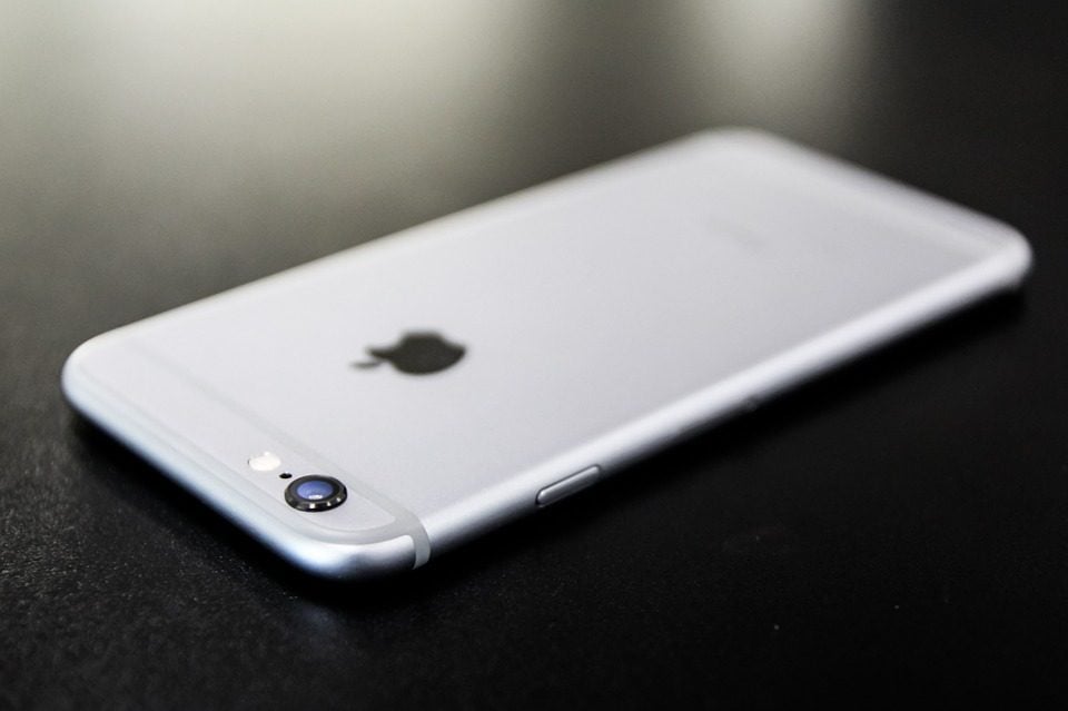 iphone 762043 960 720