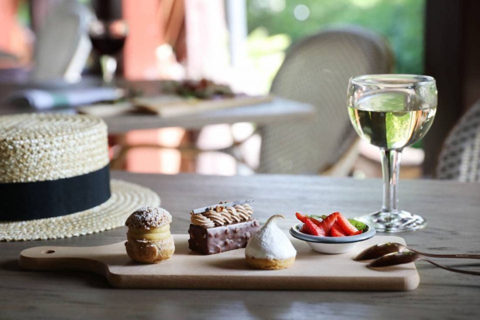 planche de gourmandises dessert les paillotes les etangs de corot