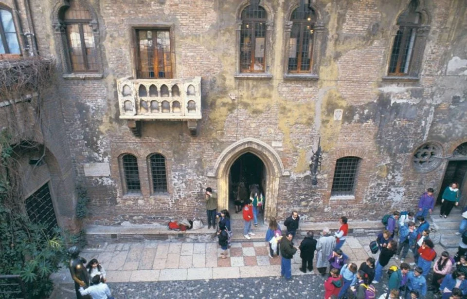 shakespeare l europeen verone la ville qui a vu l amour et la mort de romeo et juliette