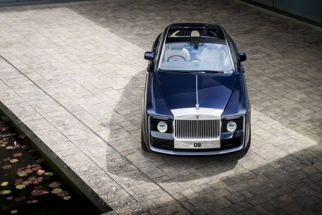 08710978 photo rolls royce sweptail
