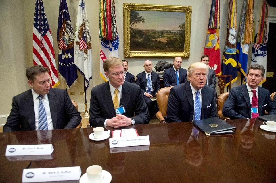 pdg de tesla elon musk a rencontre donald trump a la maison blanche