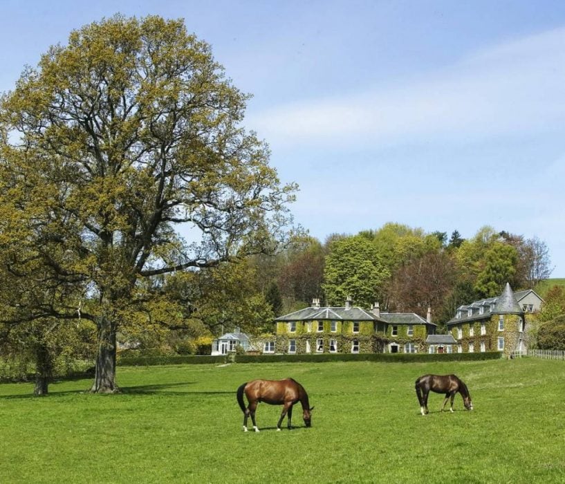 kinloch externals01