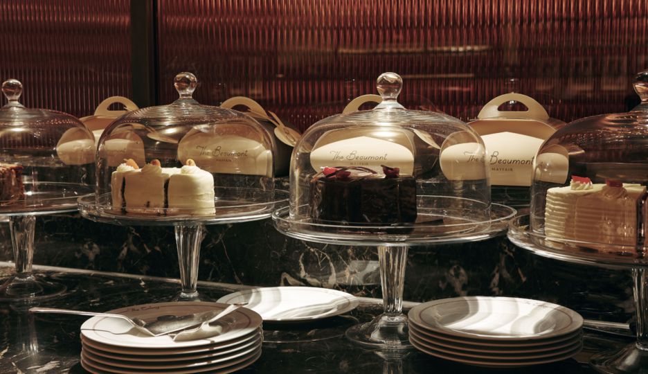 6184 beau colony grill room cakes km hi