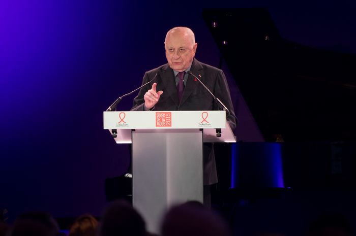 Pierre Bergé était engagé dans la lutte contre le Sida, comme ici lors de ce gala Sidaction en 2015 / Getty Images