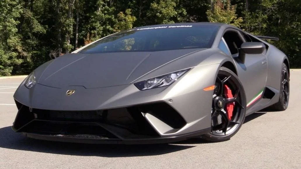 Les 5 Supercars À Ne Pas Manquer Au Salon De l'Automobile De New York 5 Lamborghini