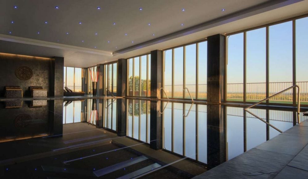 avic indoor pool 01 g a h s