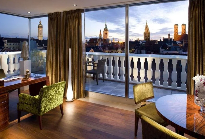 munich suite presidential suite dining room 1