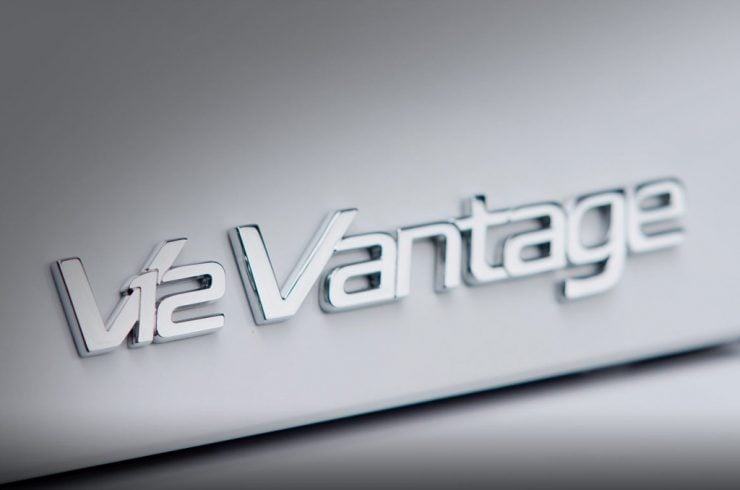 aston martin v12 vantage roadster 2012 964c5 1800 1200