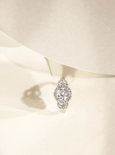 bague halo courbet en or blanc sertie de diamants cree en laboratoire courbet