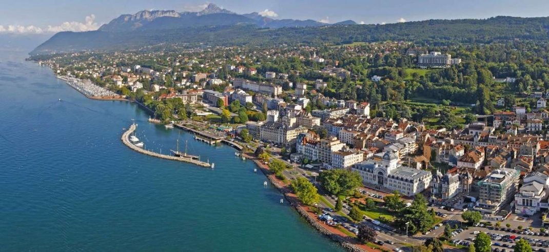 destination evian vue du ciel