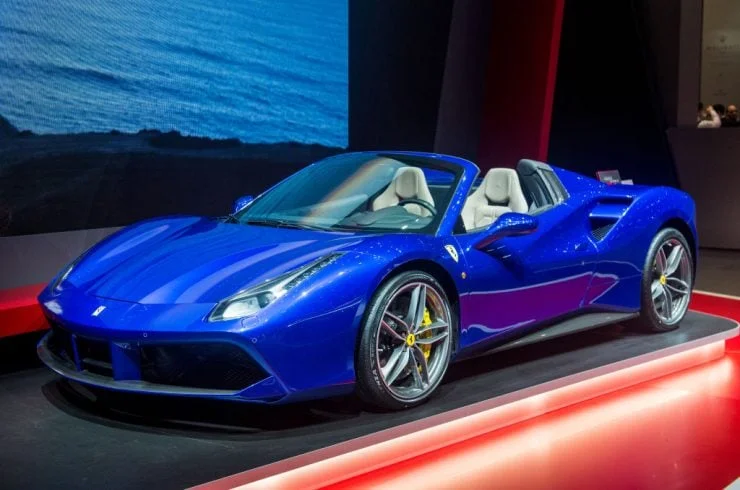 Luxe : Cinq Décapotables Ravageuses Pour l'Été 2 Ferrari