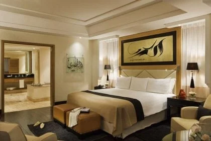 L’Hôtel & Ryads Barrière Le Naoura Marrakech : Une Oasis De Délices 2 chambre le naoura barriere vue interieure fabrice rambert
