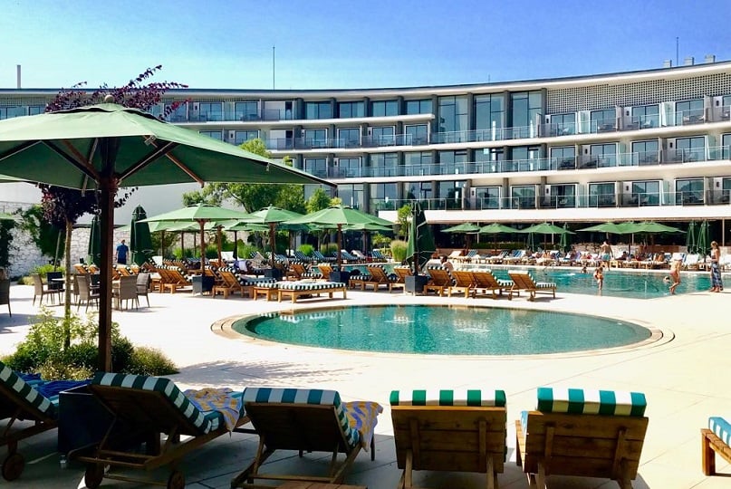 amiral hotel