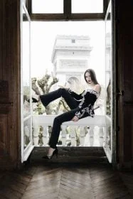 Eddine Belmahdi, L'Étoile Montante De La Haute-Couture 2 velours broderie encolure doree et soie caracterisent le karakou algerien