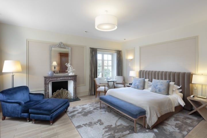 ddoc 316808 861d02df8b572caac686cec6b7f9075c chateau la cheneviere chambre 416 philippe beuf 2 jpg
