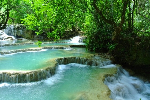 waterfall 272654 640