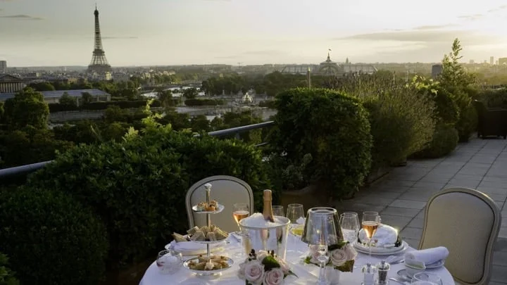 paris le meurice belle etoile suite landscape