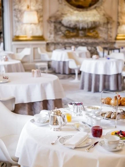 Le Meurice : Le Premier Palace Parisien 15 paris lemeurice breakfast room2 872x1164