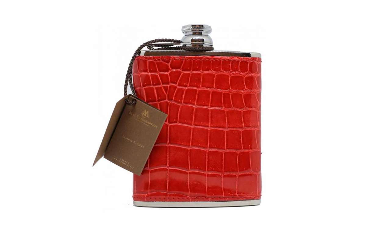 flasque cuir max capdebarthe une halte decembre 2018 plume voyage magazine plumevoyage plumevoyagemagazine plumevoyage dr
