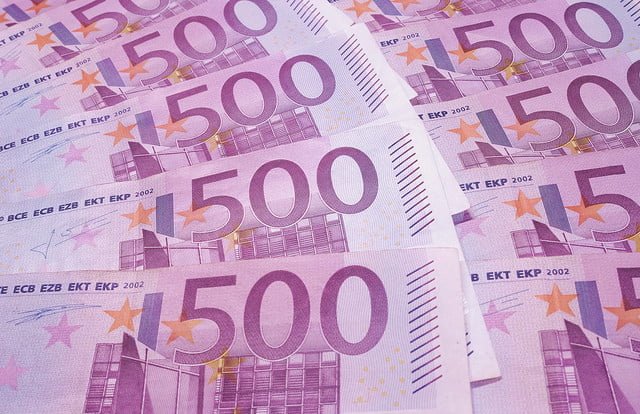 C Est La Fin Du Sulfureux Billet De 500 Euros Forbes France