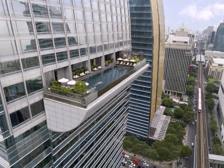 infinity pool 4