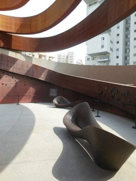 Israël : Les Femmes D'Aujourd'hui 3 israeldesign museum holon jpg