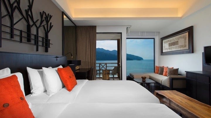 luxury sea view room