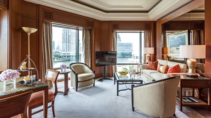 pbk deluxe suite living room 1 1074
