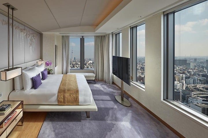tokyo 18 suite mandarin corner bedroom