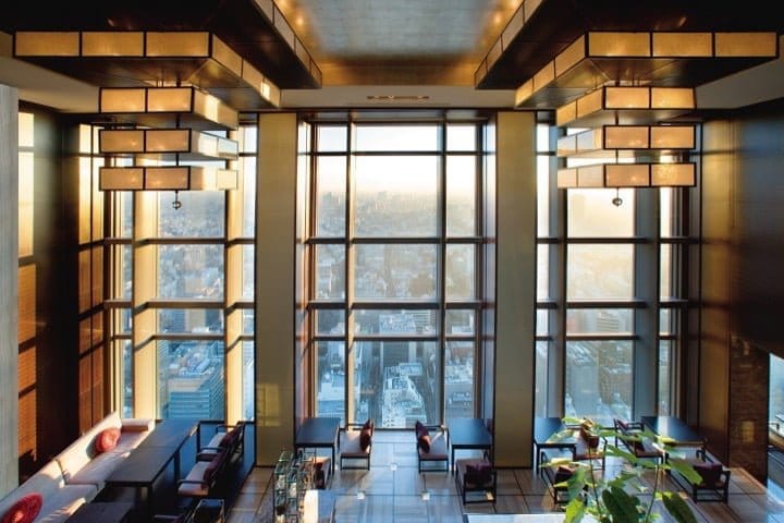 tokyo 5 star east lobby 01 landscape