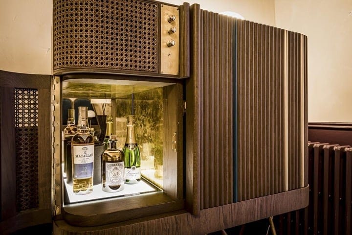 105104980minibar