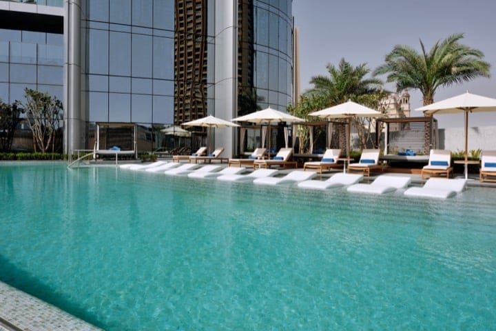 address boulevard the spa pool