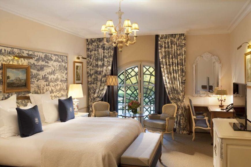 deluxe room