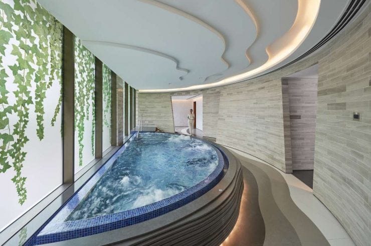 dubai luxury spa vitality pool