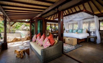 960x0 necker island