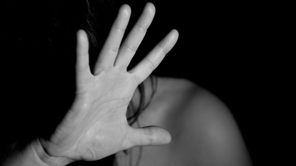 hand 1832921 1280 4142368