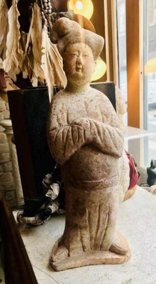 statue tang