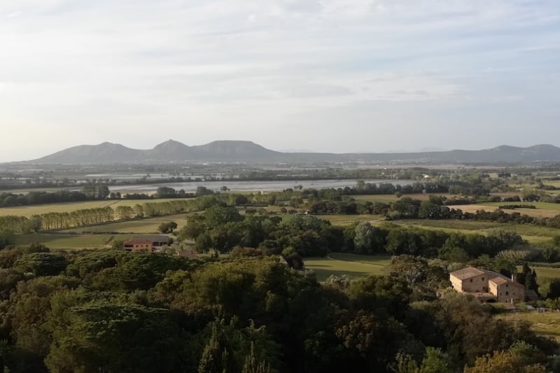 Les paysages ouverts autour de Castell d'Aro - © Baix Emporda