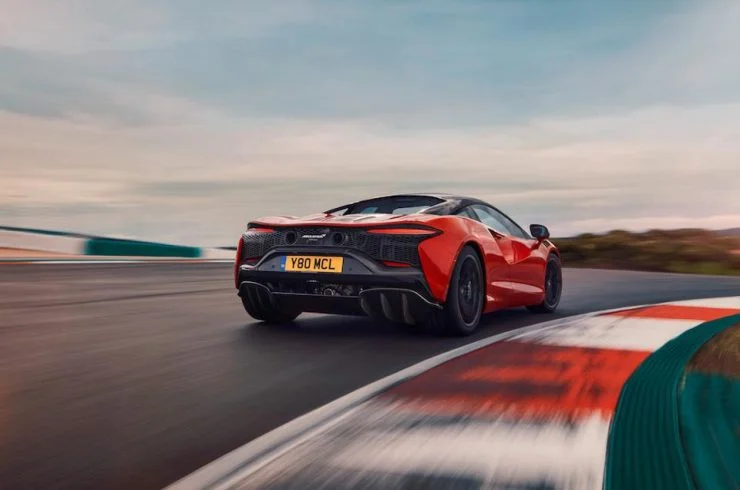 McLaren Artura : la nouvelle supercar hybride 4 Artura
