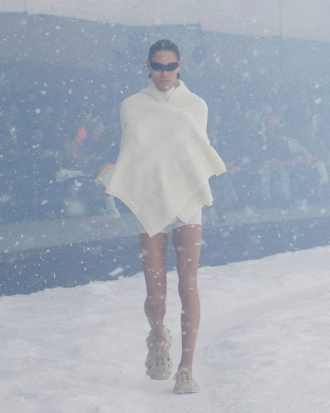 balenciaga catwalk look from paris for winter 2022 photograph co balenciaga 2