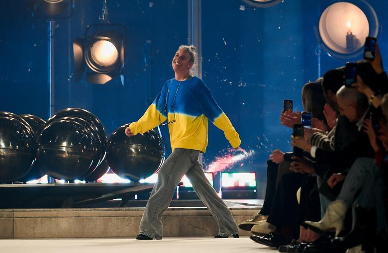 designer isabel marant wears ukrainian flag colours reuterspiroschka van de wouw