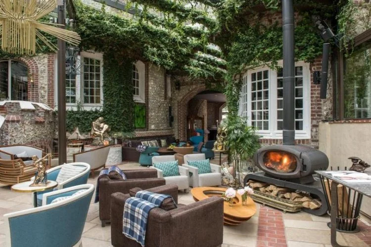 Prolongez les vacances | Voici 5 idées d’hôtels pour partir en amoureux en Normandie 11 le donjon etretat3 jpg