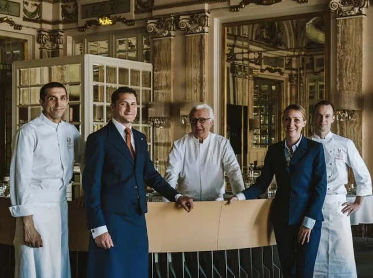 Les Coulisses Du Luxe | Balade à Versailles, Café ultime au Park Hyatt Vendôme, escapade à Tokyo... et bien d'autres surprises 4 2022 07 05 09 15 14 png