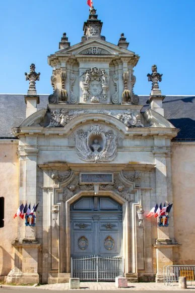 Le Prytanée National Militaire de la Flèche, porte d'honneur