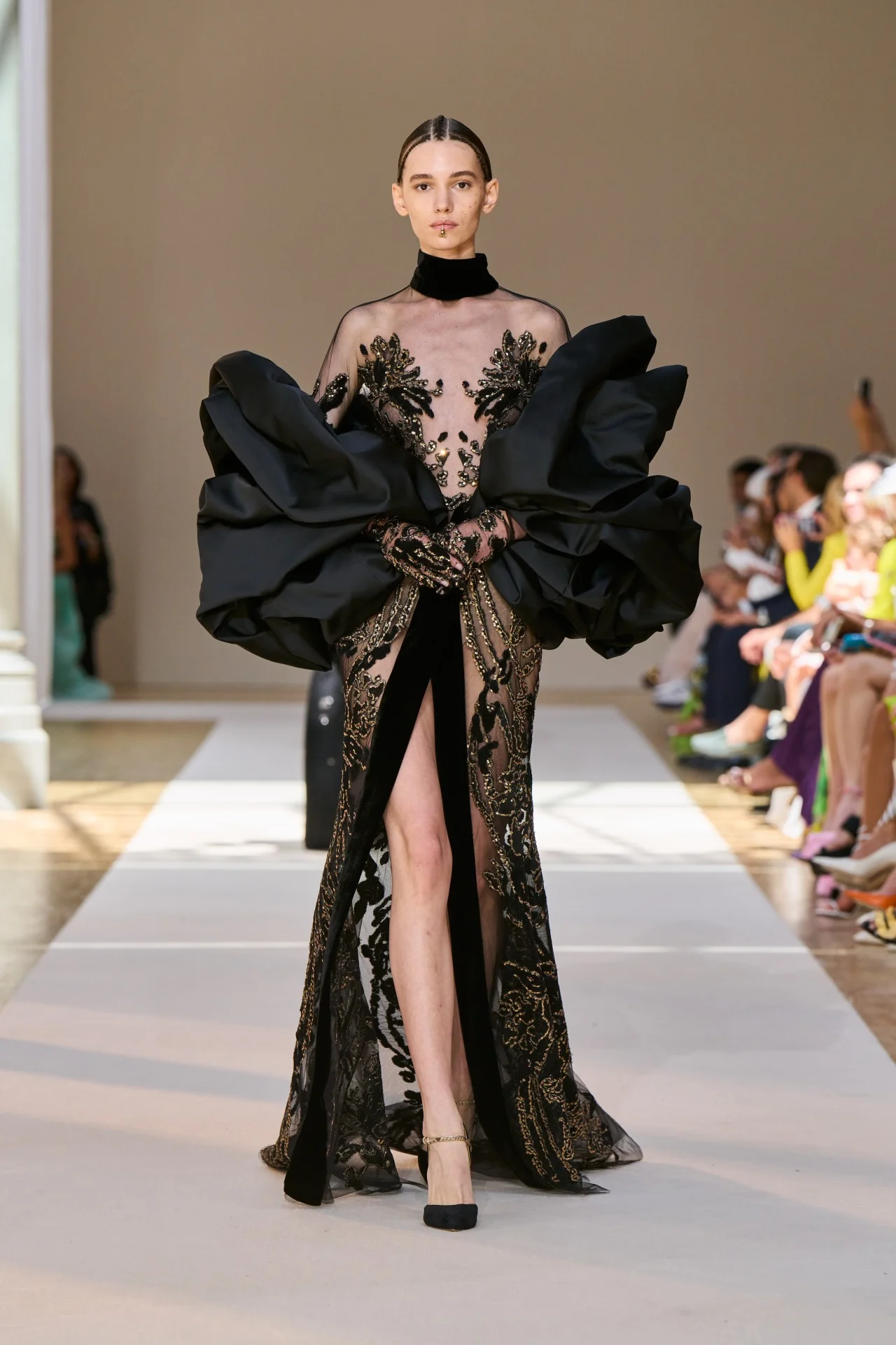 elie saab hc fw 2022 23 59
